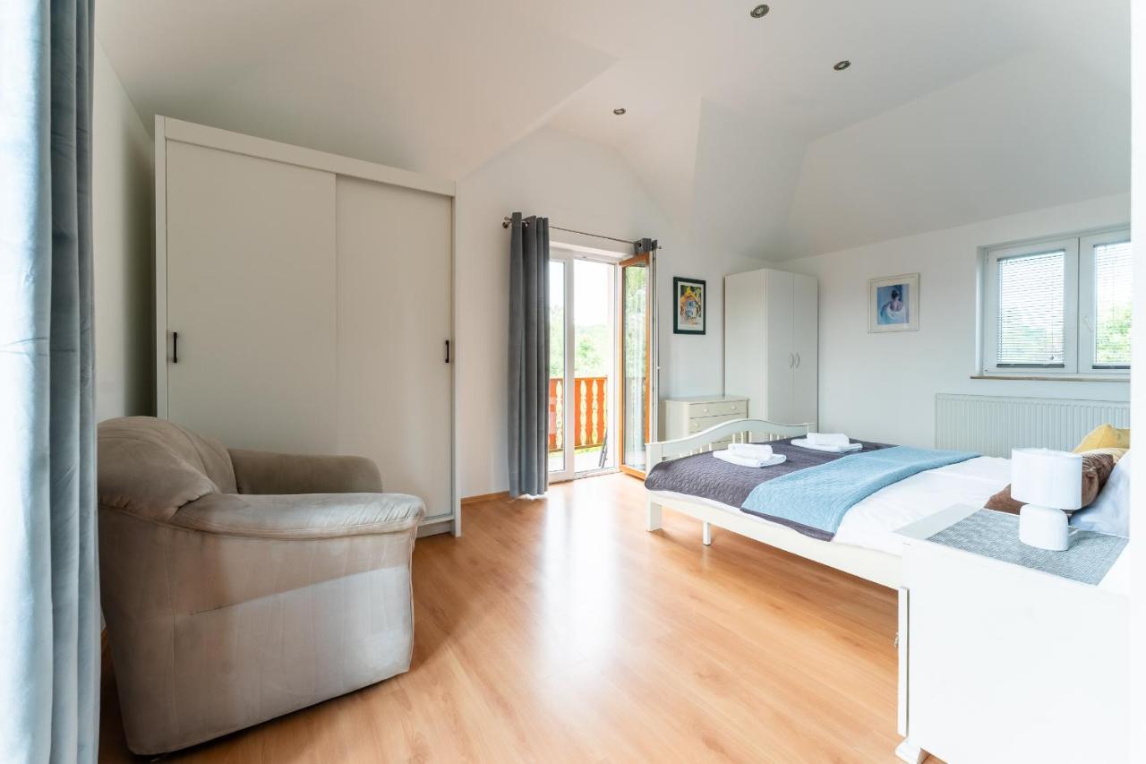 Apartament Green Hill Z Balkonem I Widokiem Na Karkonosze - Space Apart Jelenia Gora Luaran gambar