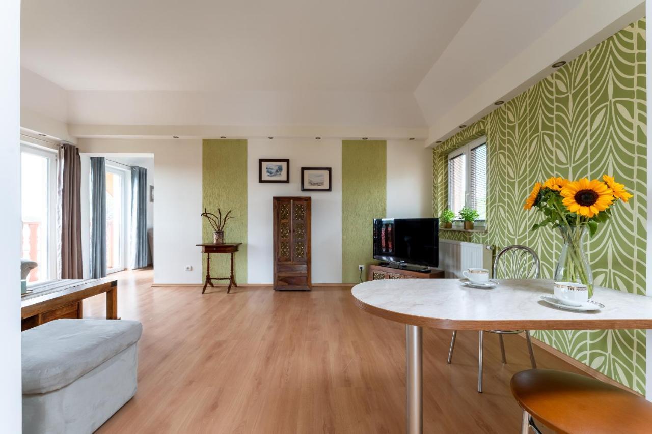 Apartament Green Hill Z Balkonem I Widokiem Na Karkonosze - Space Apart Jelenia Gora Luaran gambar