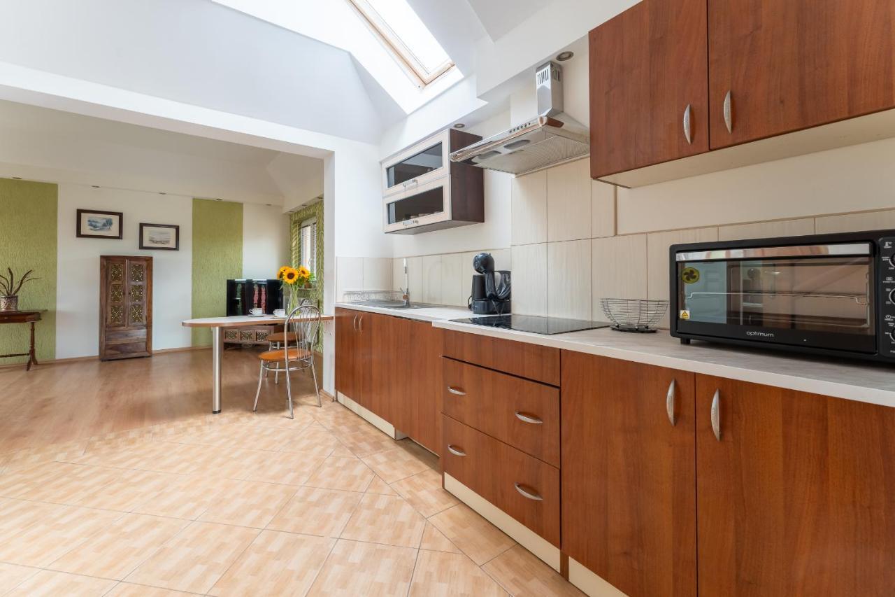 Apartament Green Hill Z Balkonem I Widokiem Na Karkonosze - Space Apart Jelenia Gora Luaran gambar