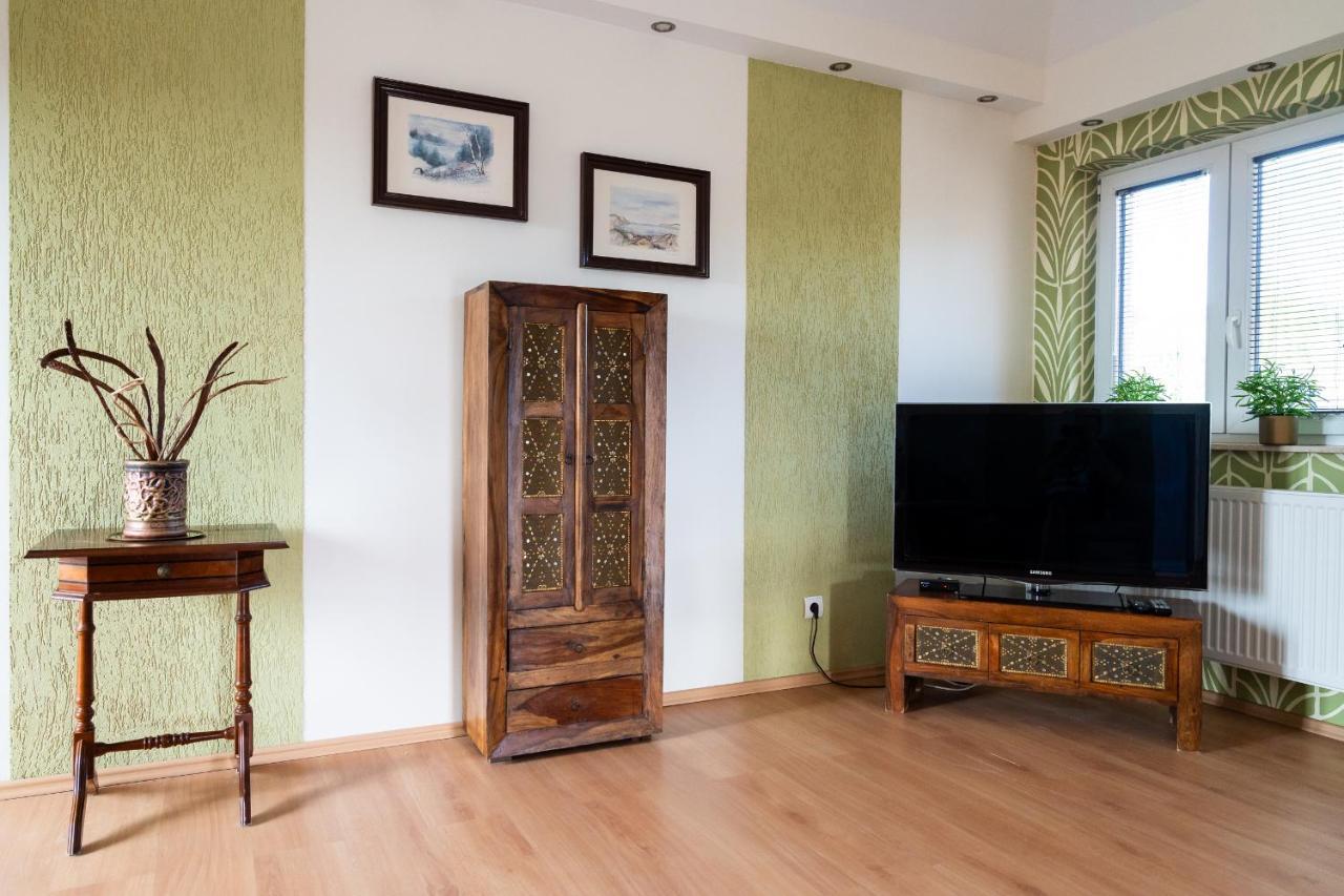 Apartament Green Hill Z Balkonem I Widokiem Na Karkonosze - Space Apart Jelenia Gora Luaran gambar