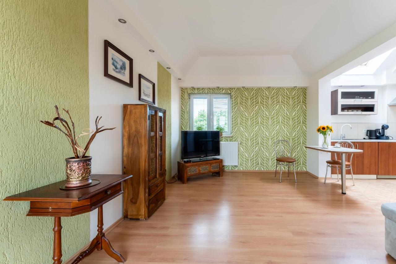 Apartament Green Hill Z Balkonem I Widokiem Na Karkonosze - Space Apart Jelenia Gora Luaran gambar