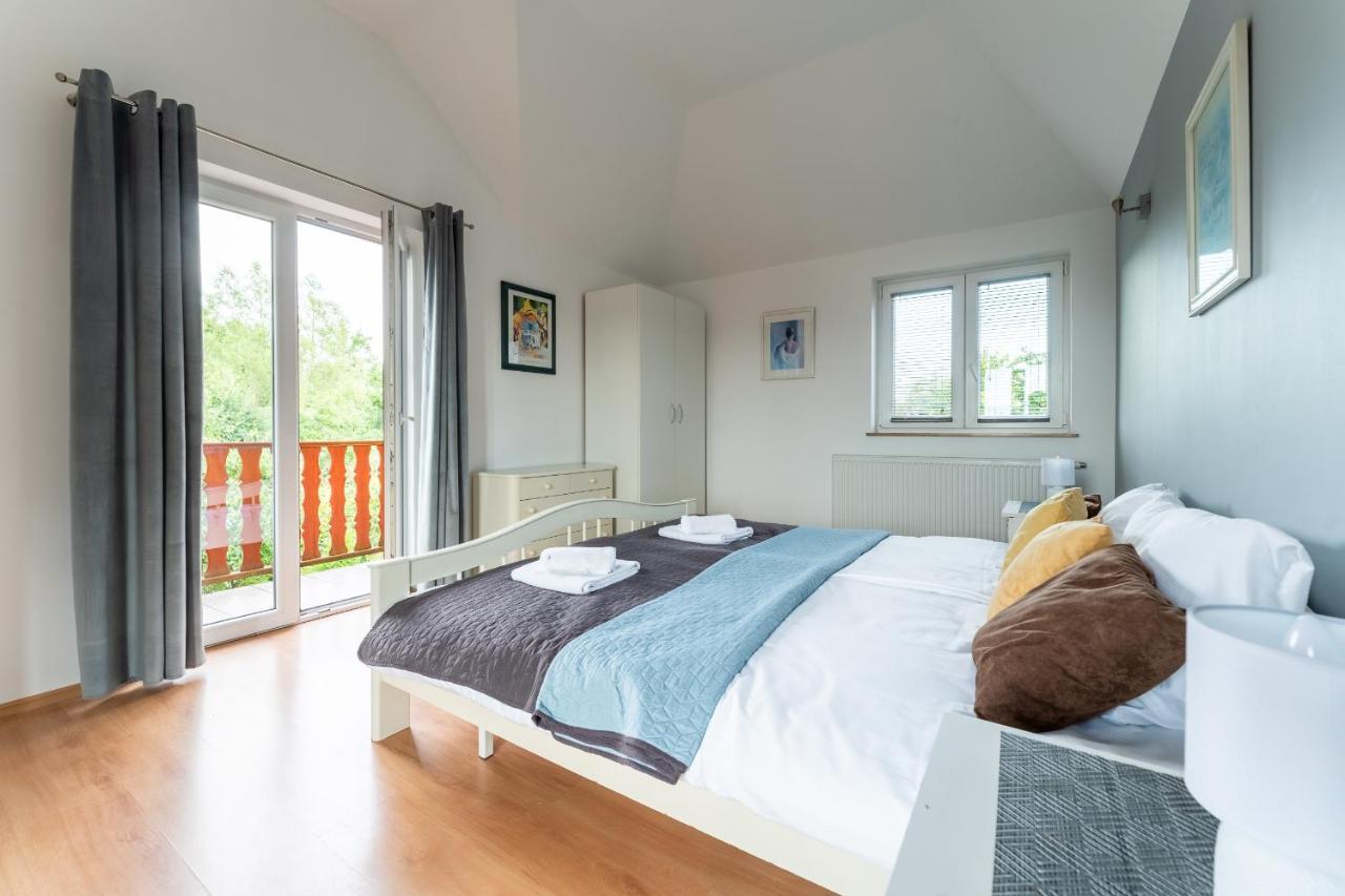 Apartament Green Hill Z Balkonem I Widokiem Na Karkonosze - Space Apart Jelenia Gora Luaran gambar
