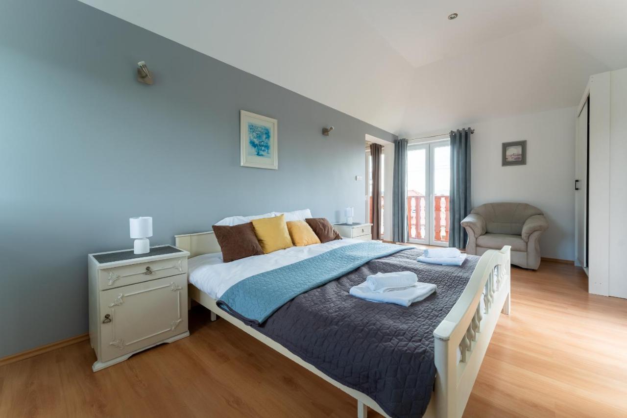 Apartament Green Hill Z Balkonem I Widokiem Na Karkonosze - Space Apart Jelenia Gora Luaran gambar